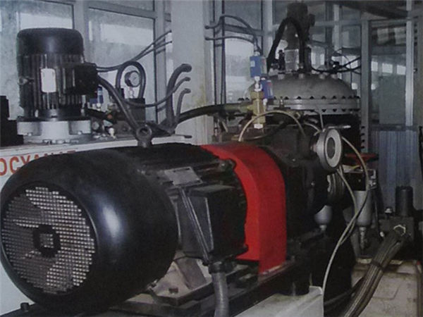 PU-600高压发泡设备